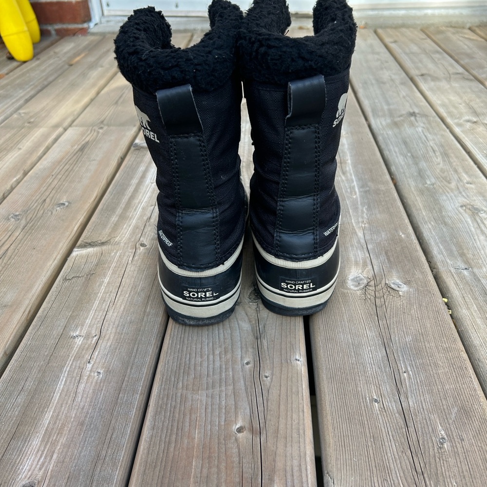 Sorel Black and Cream Winter Boots